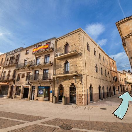 Tu Refugio En La Plaza Mayor Ciudad Rodrigo Bagian luar foto